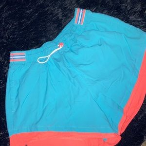 Today I’m selling these blue shorts, athletic wear, stretchy shorts